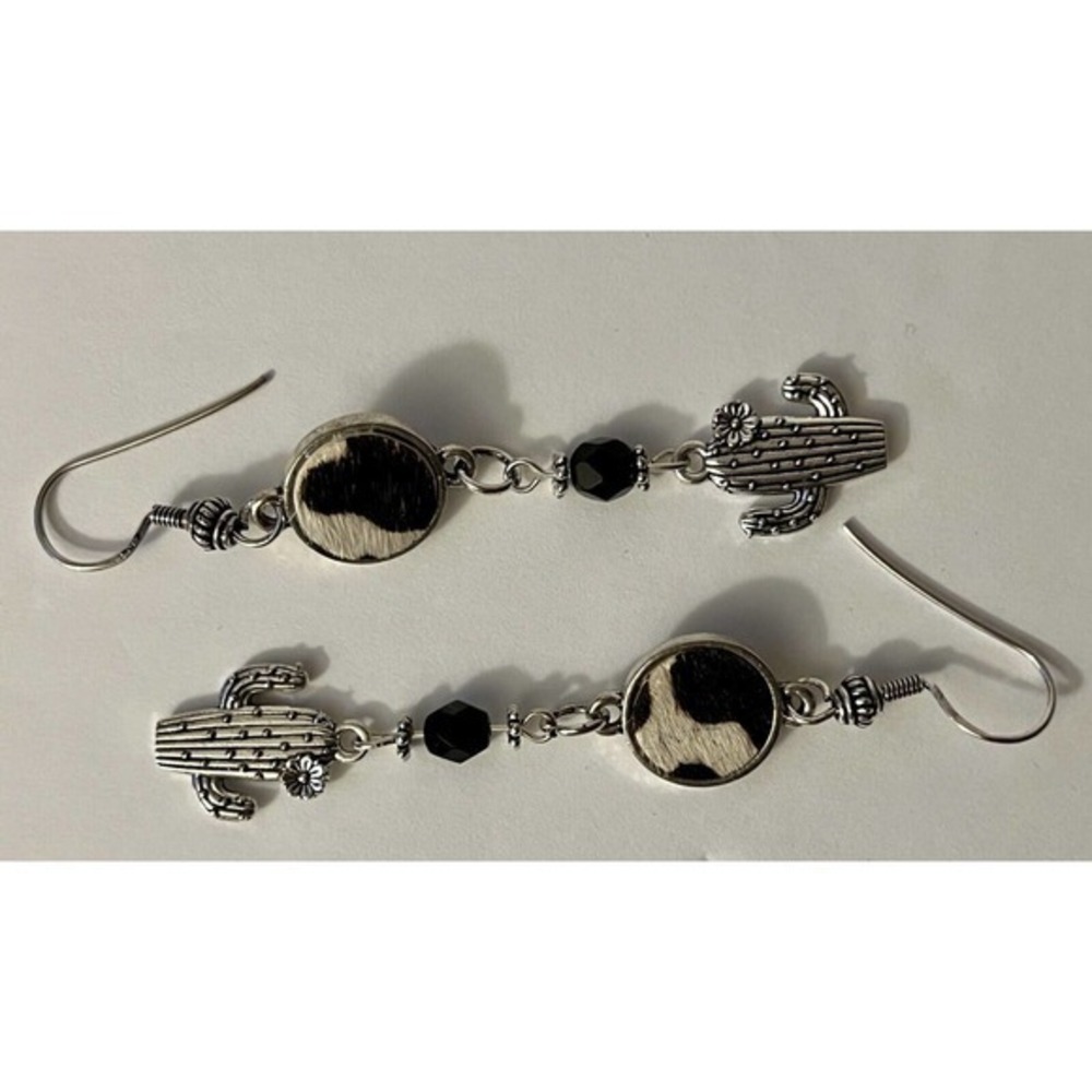 Silver Tone Black Tan Cow Hide Black Glass‎ Cactus Dangle Earrings Handmade NEW - Picture 4 of 4